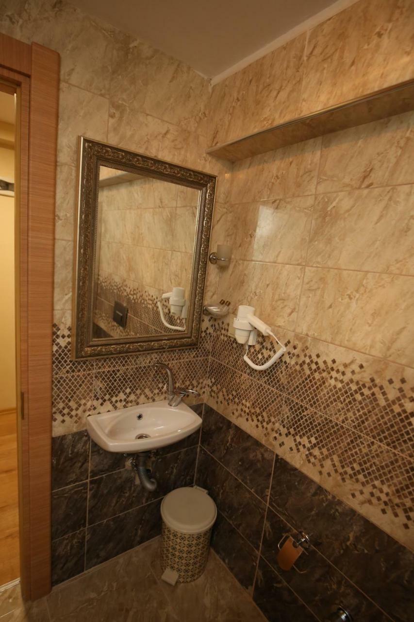 Yues Hotel Istanbul Eksteriør bilde
